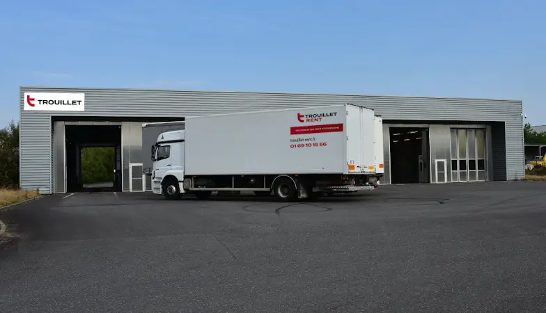 Photo publiée sur la fiche Google de Trouillet Services Nantes – PL et Utilitaires : Réparation, Entretien, Peinture, Carrosserie, Location Utilitaires et Semi, Saint-Herblain