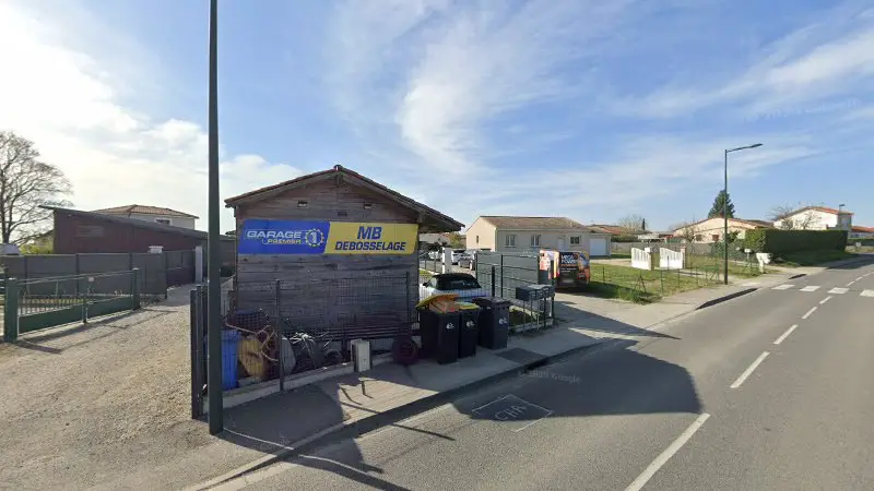 Vue de la rue devant Garage MB Débosselage, Castelnau-d'Estrétefonds