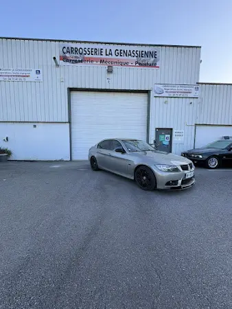 Photo publiée sur la fiche Google de Carrosserie La Genassienne - FORGE AUTO, Genas