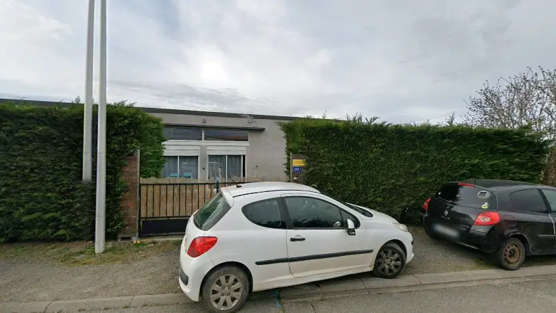 Vue de la rue devant Morgeat Martial, Saint-Bonnet-près-Riom