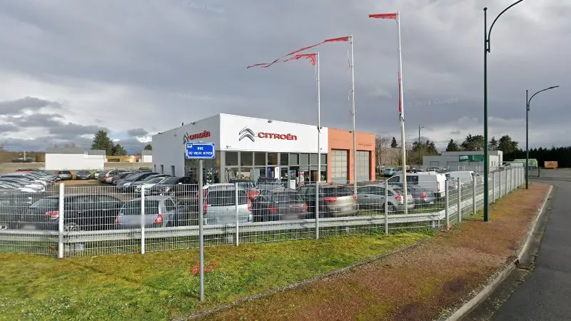 Vue de la rue devant Garage Richoux Jean-Luc, Selles-sur-Cher