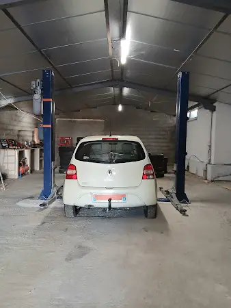 Photo publiée sur la fiche Google de GARAGE PNEUS ENTRETIEN AUTO MECA DJO, Alixan