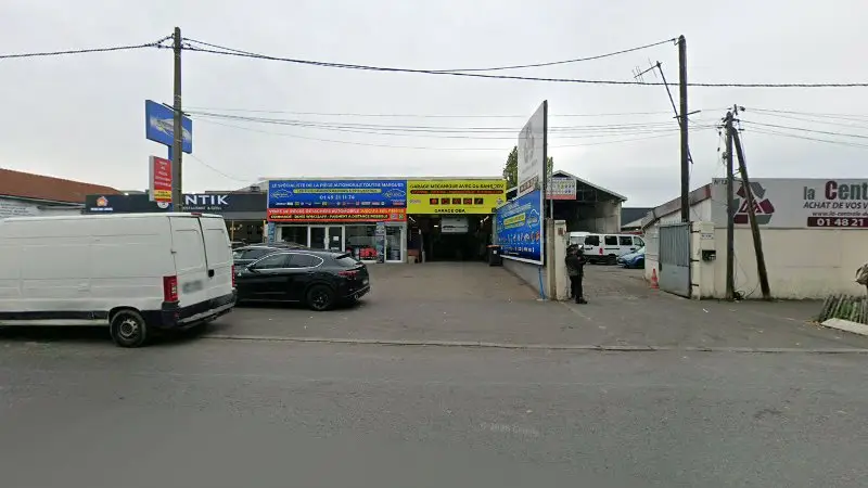 Vue de la rue devant Garage Mecanique Avec Ou Sans Rdv, Épinay-sur-Seine