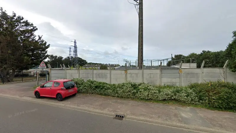Vue de la rue devant garage garandeau jean-michel, Les Sables-d'Olonne