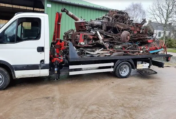 Photo publiée sur la fiche Google de Monsieur Fabien Oger - Ferrailleur Épaviste Ploumagoar : Récupération fer métaux Enlèvement Voiture épave 22 Côtes-d'Armor, Ploumagoar