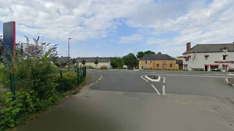 Vue de la rue devant Mon Atout Energie - Guérin Chauffage, La Mézière