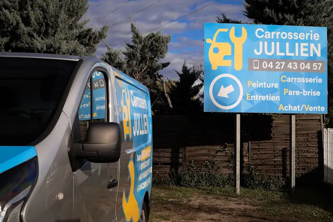 Photo publiée sur la fiche Google de Carrosserie JULLIEN, Chatuzange-le-Goubet