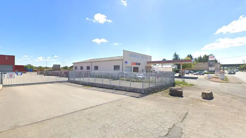 Vue de la rue devant Sas Garage Du Sud, Varennes-lès-Mâcon
