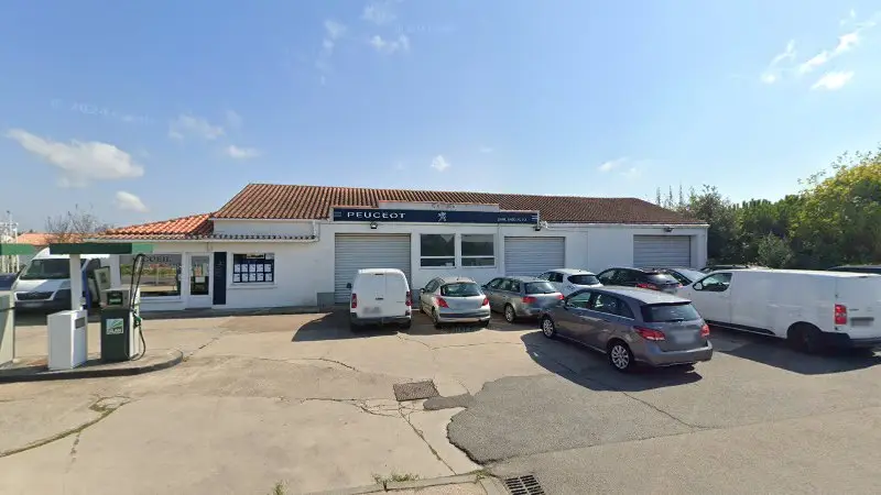 Vue de la rue devant Vos garages automobiles à Talmont Saint Hilaire et à Jard Sur Mer, Jard-sur-Mer