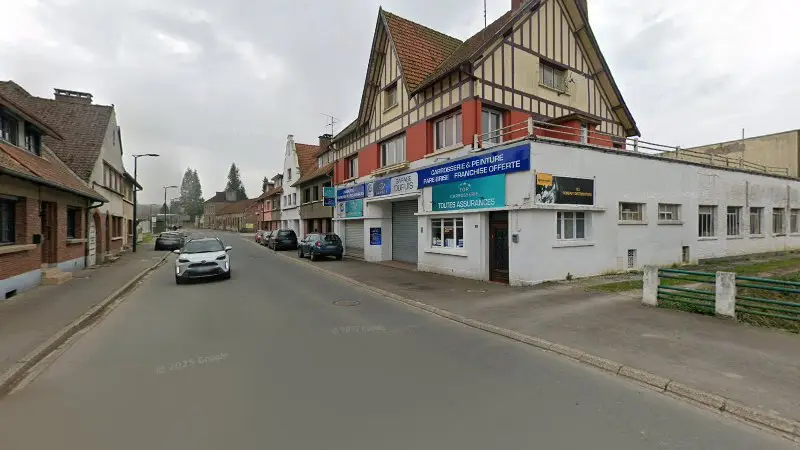 Vue de la rue devant TOP CARROSSERIE - GARAGE DUPUIS, Auxi-le-Château
