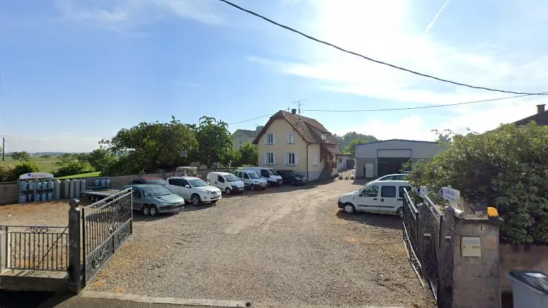 Vue de la rue devant Garage Leyes Sarl, Richtolsheim