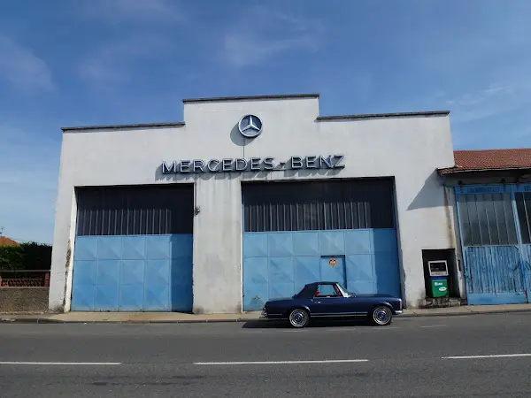 Photo publiée sur la fiche Google de Ancien garage Mercedes-Benz, Feurs