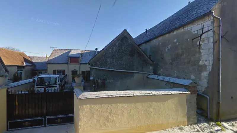 Vue de la rue devant Tout Le Niva, Plessis-Saint-Jean