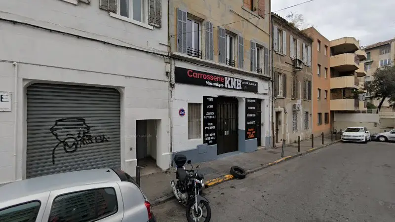 Vue de la rue devant Carrosserie Mécanique Ml, Marseille