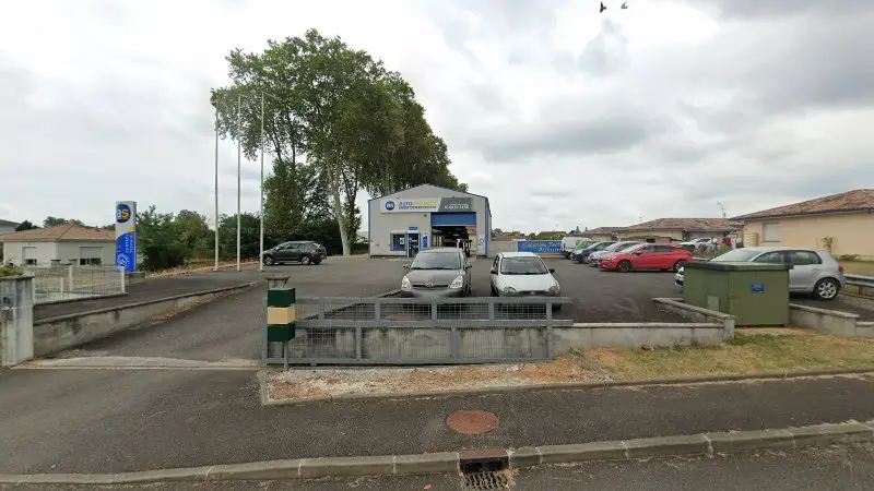 Vue de la rue devant AS Autosécurité Contrôle Technique PONTONX, Pontonx-sur-l'Adour