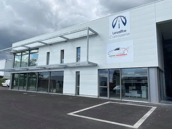 Photo publiée sur la fiche Google de LESAFFRE CARROSSERIE - Carrosserie toutes marques, Fretin