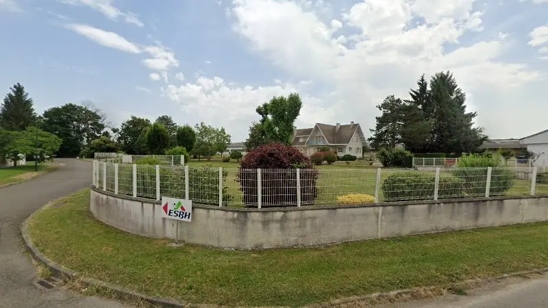 Vue de la rue devant Centre de Contrôles Techniques Hagetmaucien (CCTH), Hagetmau