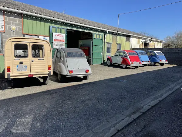 Photo publiée sur la fiche Google de L'Atelier de Restauration 2CV et dérivés, Chinon