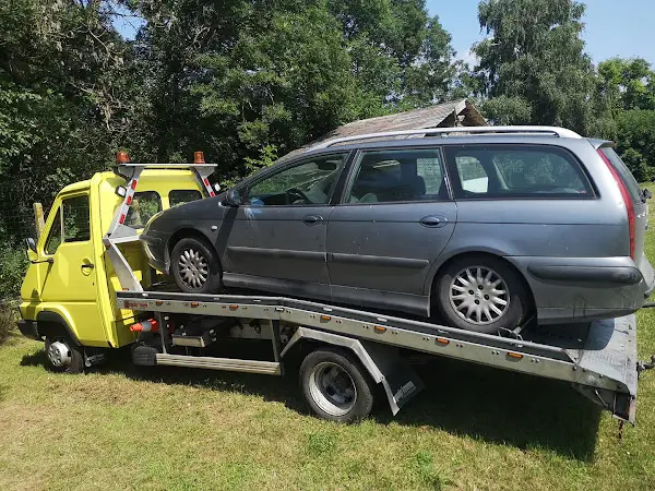 Photo publiée sur la fiche Google de Epaviste Auto Nantes 44 Morrhonnière