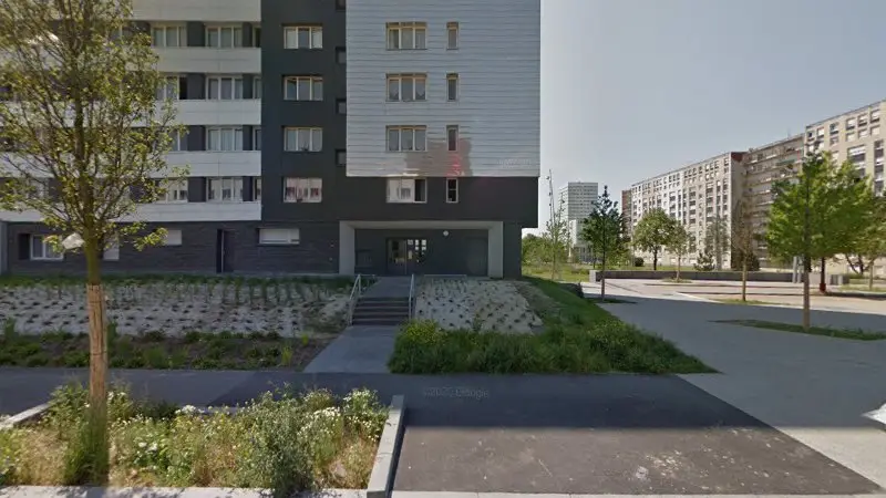 Vue de la rue devant EPAVISTE LILLE AGRÉÉ, Mons-en-Barœul