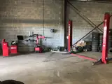 Photo de JEMANY PNEUS - Garage auto Rennes 35