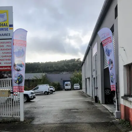 Photo publiée sur la fiche Google de BlrAuto Carrosserie, Oyonnax
