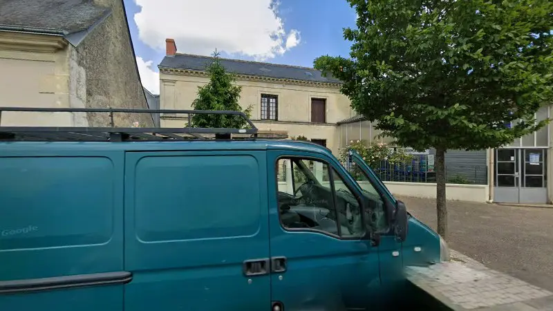 Vue de la rue devant Guérin Denis, Lignières-de-Touraine
