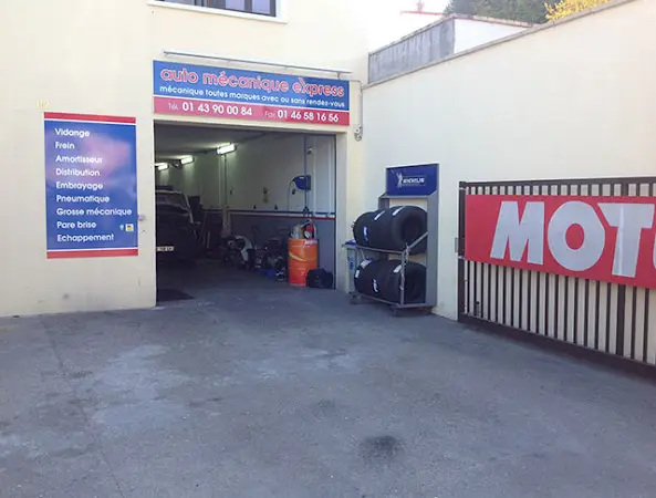 Photo publiée sur la fiche Google de Garage VILLEJUIF EUROREPAR CAR SERVICE Auto Mécanique Express, Villejuif