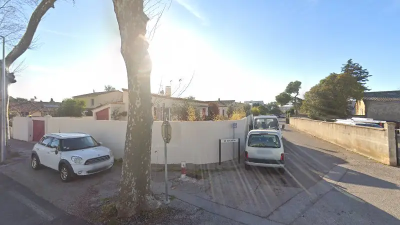 Vue de la rue devant Vicario Jean Marc, Vic-la-Gardiole