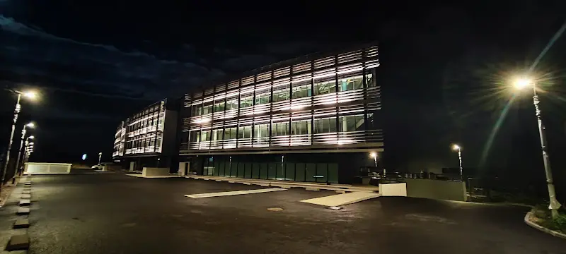 Photo publiée sur la fiche Google de Luxury Car Storage - Gardiennage, Conciergerie dédiée à l'automobile d'exception sur le bassin Genevois, Archamps