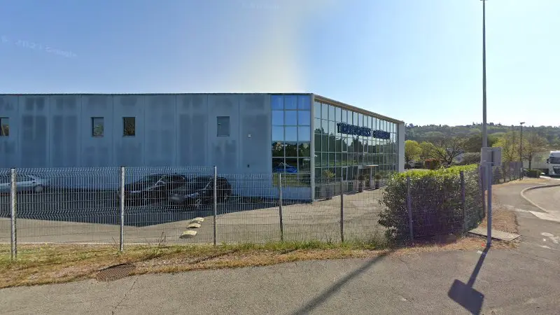 Vue de la rue devant Var Poids Lourds Et Tourisme, Grasse
