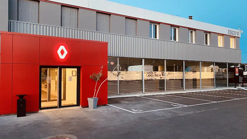 Photo publiée sur la fiche Google de Renault Trucks - ESCO VI Melun, Vert-Saint-Denis