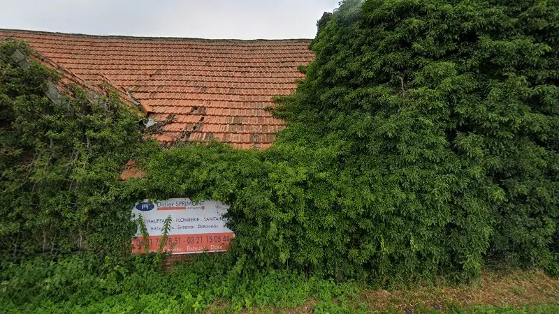 Vue de la rue devant RENOVE AUTO, Villers-lès-Cagnicourt