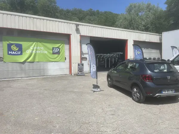 Photo publiée sur la fiche Google de CENTRE D'EXPERTISE ET DE REPARATION GRÊLE - FRANCE DEBOSSELAGE, Neuilly-sur-Marne
