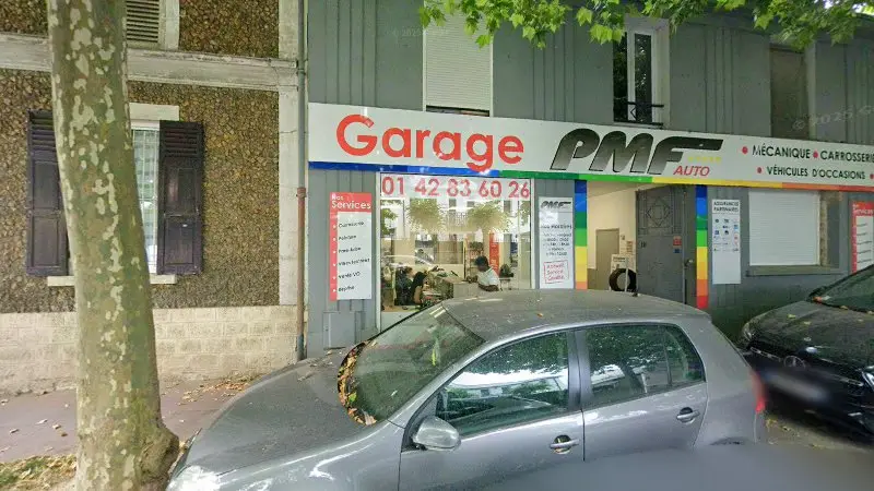 Vue de la rue devant First Stop Carrosserie PMF Auto Saint-Maur-Des-Fossés, Saint-Maur-des-Fossés