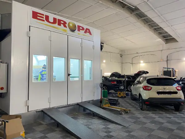 Photo publiée sur la fiche Google de France Carrosserie, Vitrolles