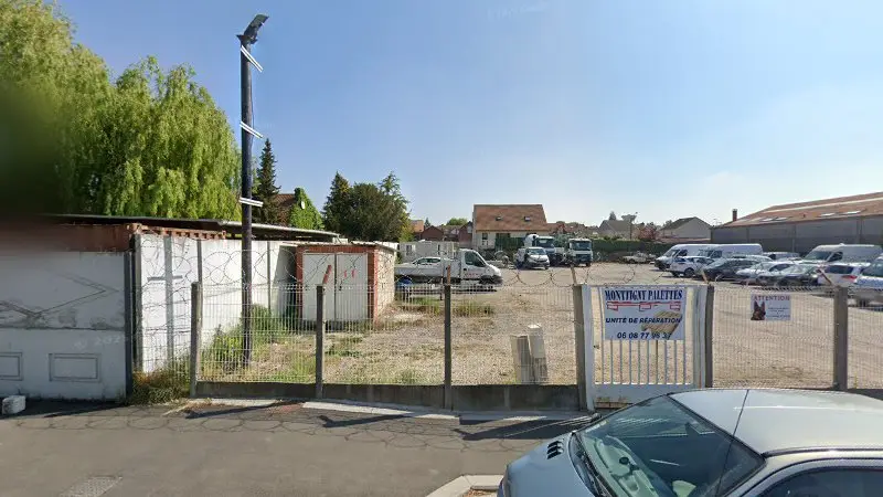 Vue de la rue devant Zozo Autos, Montigny-en-Gohelle