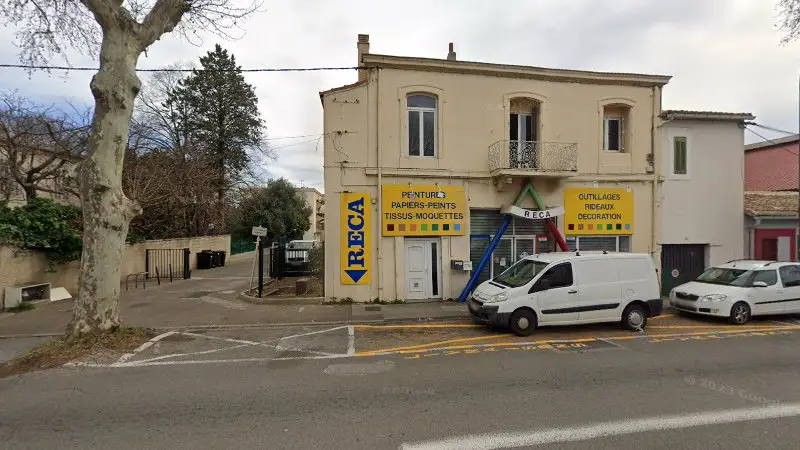 Vue de la rue devant DRIVE AUTO Pneu & Pare-Brise, Nîmes