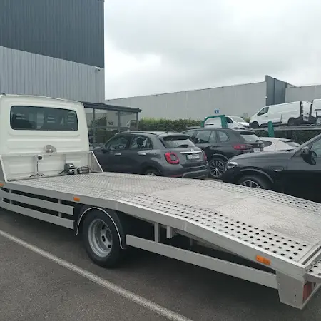 Photo publiée sur la fiche Google de Les Petits Remorqueurs - Dépannage Remorquage Automobile, Châtillon