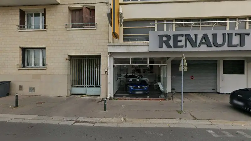 Vue de la rue devant RENAULT / DACIA - GARAGE DE L'UNIVERSITE, Caen