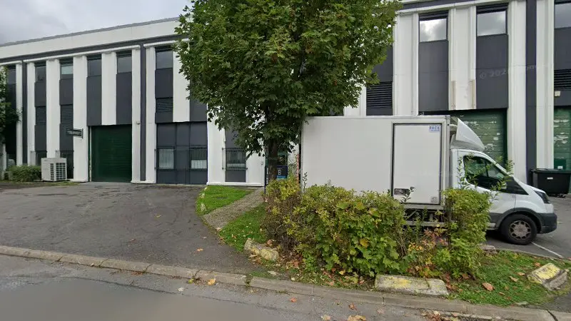 Vue de la rue devant Carrosserie verrière, Verrières-le-Buisson