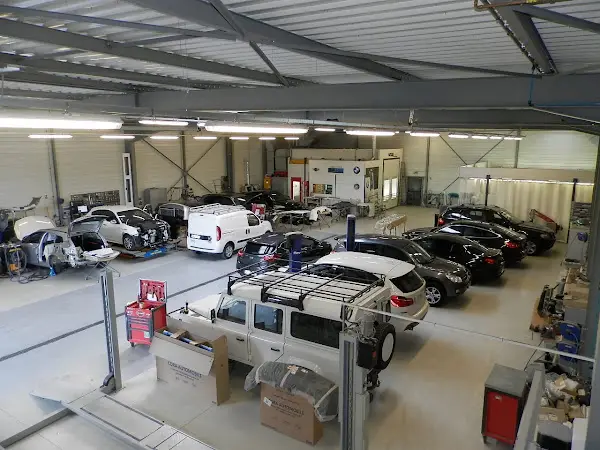 Photo publiée sur la fiche Google de Carrosserie Automobile - Groupe Legrand, Cerisé