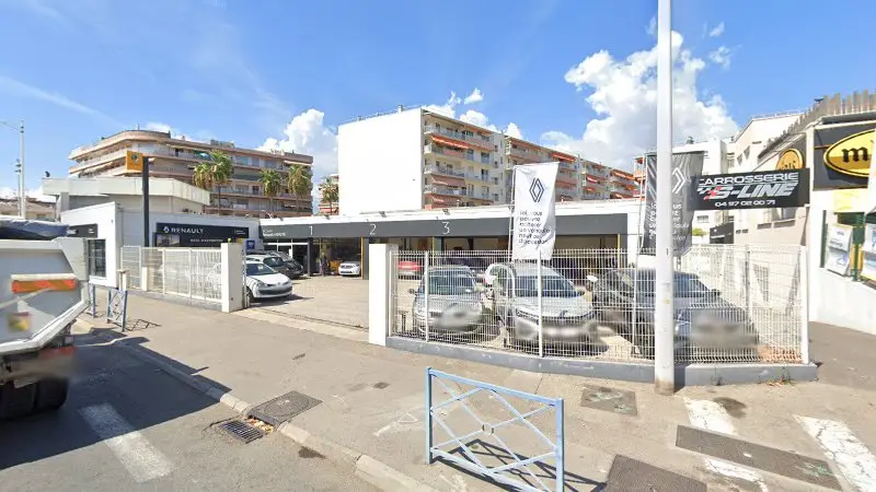 Vue de la rue devant Carrosserie SLINE, Cagnes-sur-Mer