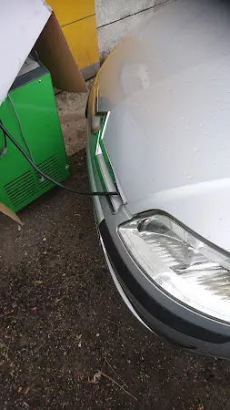 Photo publiée sur la fiche Google de Garage Renault - Atelier et concession Willems, Willems