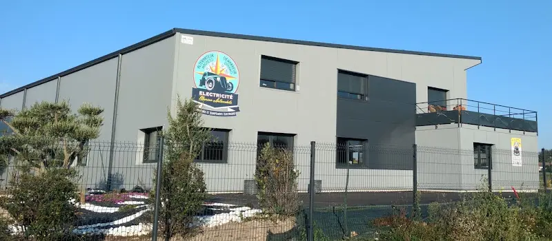 Photo publiée sur la fiche Google de Electricité Marine et Automobile, Chauvé