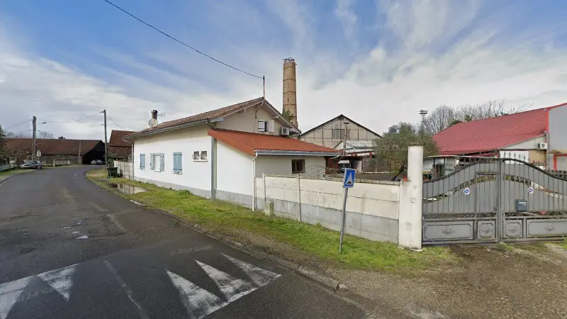 Vue de la rue devant Garage agricole Diaz José, Morcenx-la-Nouvelle