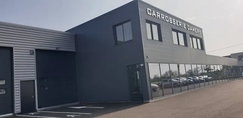 Photo publiée sur la fiche Google de AXIAL - CARROSSERIE DAMERY, Piolenc
