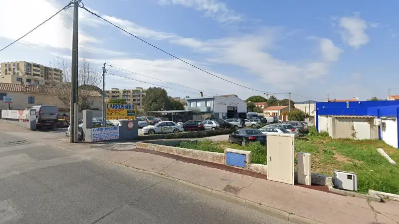 Vue de la rue devant Eurorepar Sud Garage, La Seyne-sur-Mer