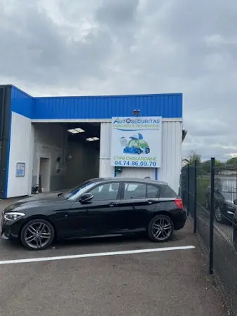 Photo publiée sur la fiche Google de controle technique Saint Didier sur Chalaronne autosecuritas, Saint-Didier-sur-Chalaronne