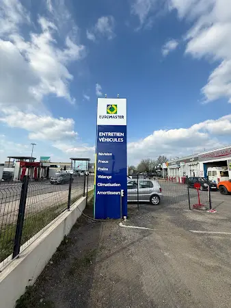 Photo publiée sur la fiche Google de EUROMASTER MONTAREN UZES SERVICES AUTO, Montaren-et-Saint-Médiers